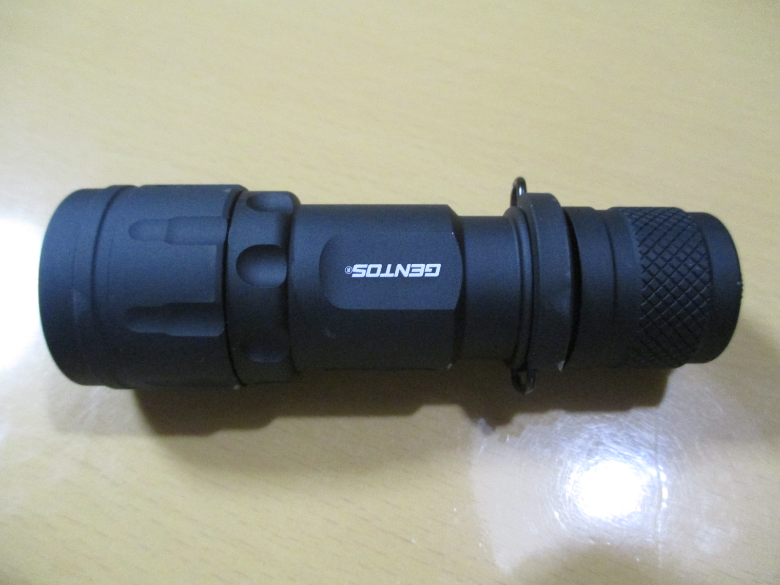 Gentos LED Flashlight Blaster 480 Lumens 6 hours Brightness BR-434EG
